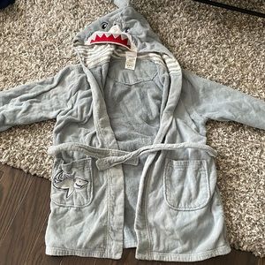 Beach towel hoodie - shark